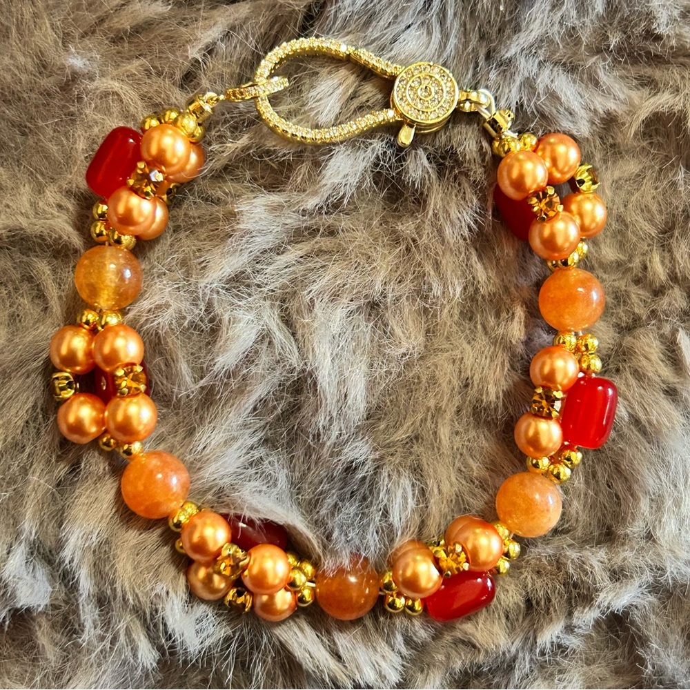 Handcrafted elegant glam mango twist orange jade Czech glass pearl bracelet - Picture 4 of 9